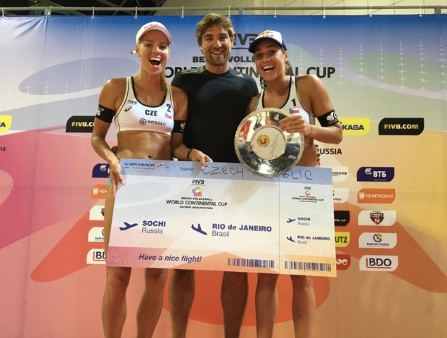 Marketa, Simon and Barbora started a successful new relationship by qualifying for the Olympics. Photocredit: FIVB