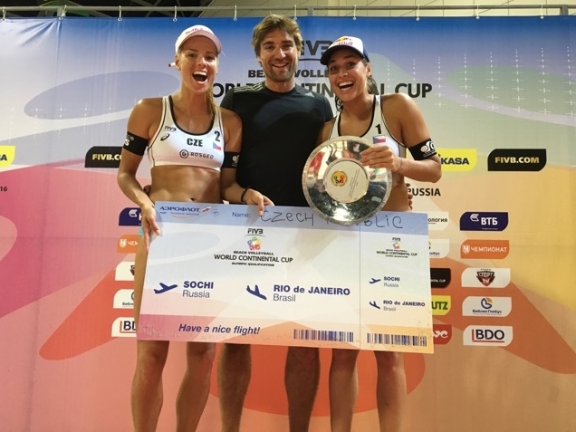 Marketa, Simon und Barbora haben eine erfolgreiche erste Saison hinter sich. Credit: FIVB